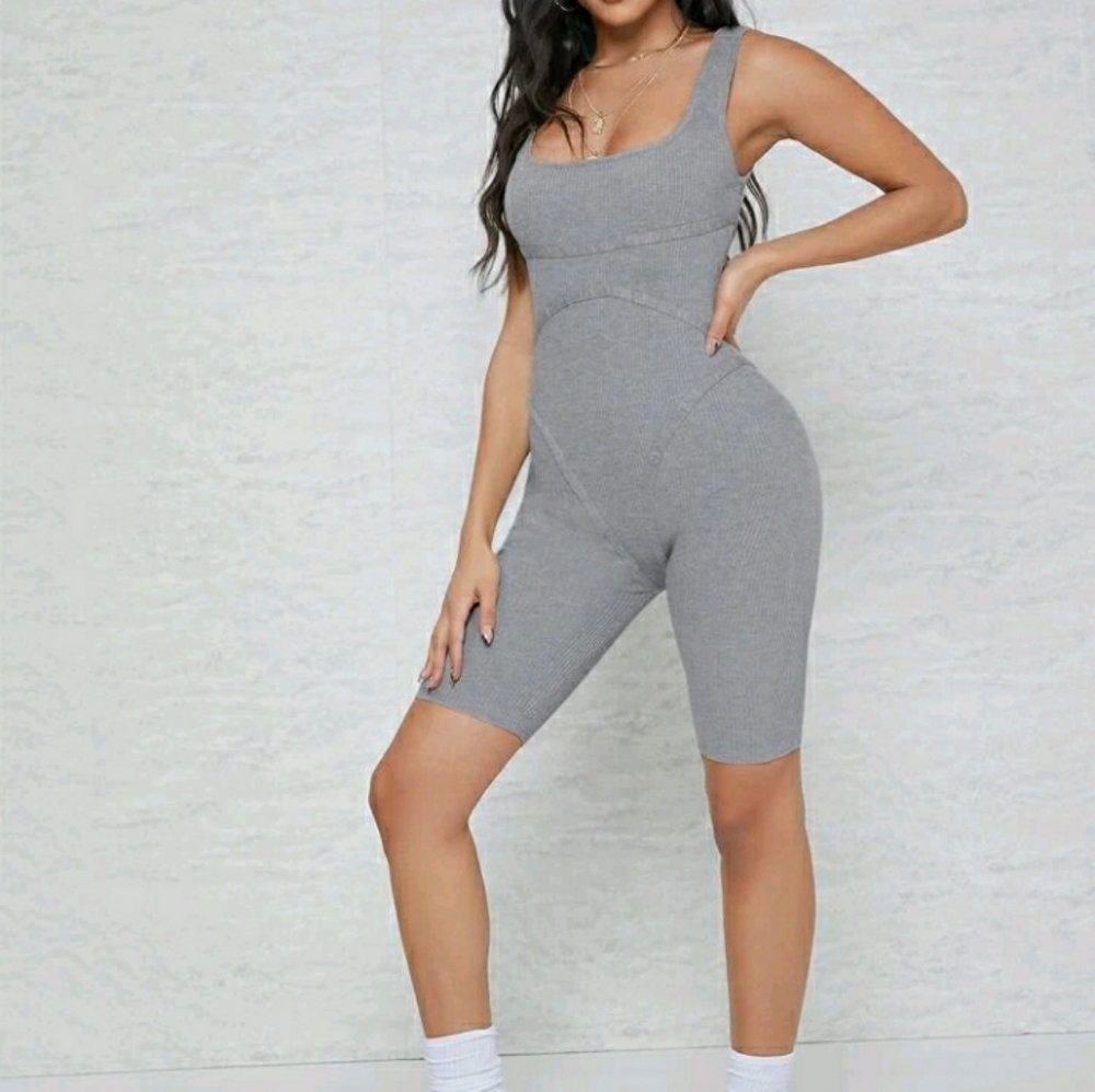 Form fitting romper